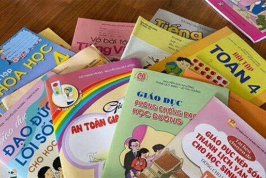 Đề xuất mua SGK cho học sinh mượn: Làm kiểu tùy hứng... rất nguy hiểm