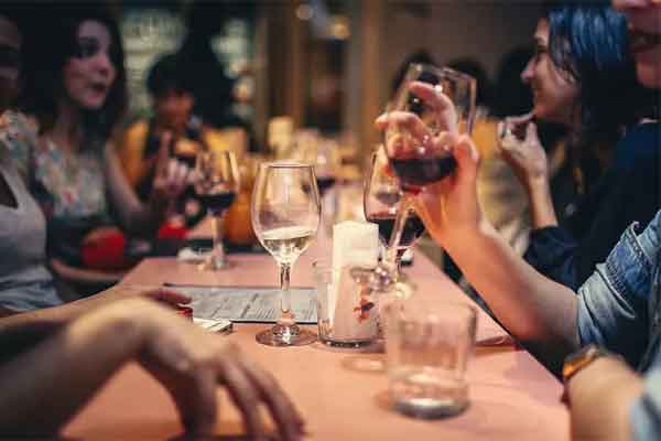 Chị chồng liên tục vòi vĩnh vay tiền mà không chịu trả, hóa ra giấu một bí mật tày đình của chồng-2
