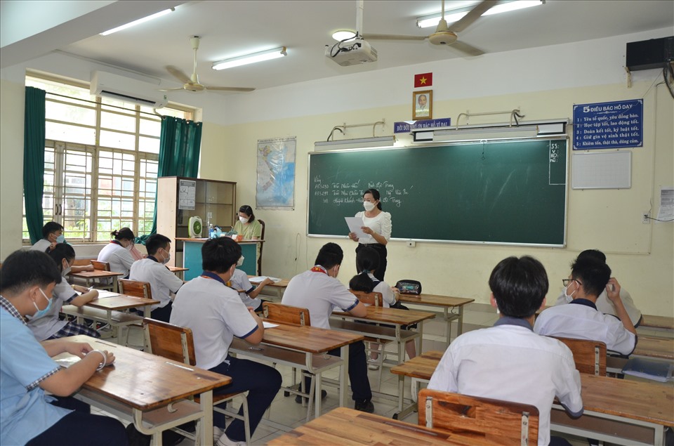 Vì đâu học sinh khá, giỏi có điểm thi vào lớp 10 thấp không thể tin nổi”?-1