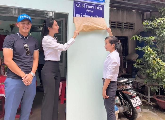 Tròn một năm kể từ ồn ào sao kê, ca sĩ Thủy Tiên tiếp tục bỏ tiền túi để làm từ thiện-1