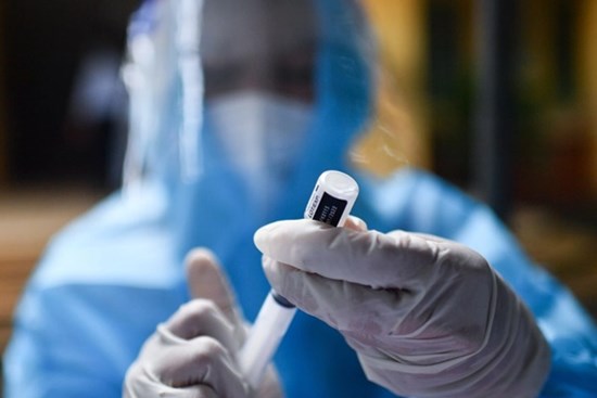 Bộ Y tế phản hồi việc phải ký cam kết nếu không tiêm vaccine Covid-19