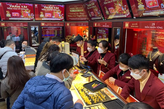 Giá vàng hôm nay 29/6: Chịu nhiều áp lực, vàng vẫn vững trên ngưỡng nhạy cảm