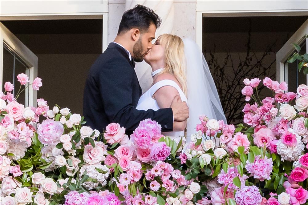 Bên trong biệt thự phong cách Địa Trung Hải của Britney Spears và chồng mới: Gần nhà các con, rộng 1.000m2 dành cho cả đại gia đình-1