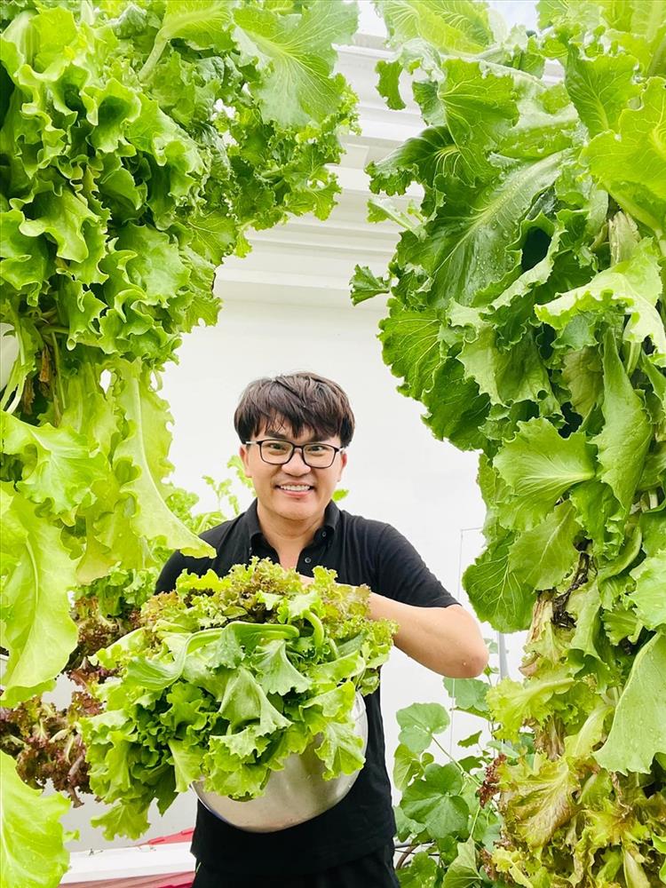 MC Đại Nghĩa hé lộ vườn rau sạch đủ các loại bên trong biệt thự triệu đô-6