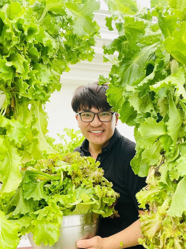 MC Đại Nghĩa hé lộ vườn rau sạch đủ các loại bên trong biệt thự triệu đô-8