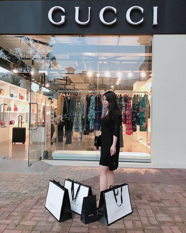 Bà chủ thầm lặng sau lưng Bùi Tiến Dũng: Là tiểu thư nhưng... không đài các!-4