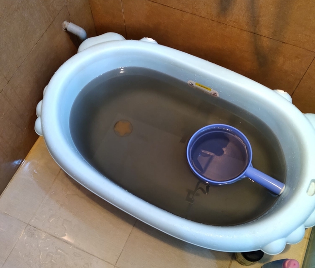 Hà Nội: Dân chung cư kêu cứu vì nước sinh hoạt bị vẩn đục suốt nhiều năm-1