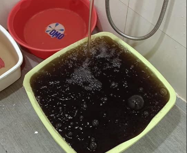 Hà Nội: Dân chung cư kêu cứu vì nước sinh hoạt bị vẩn đục suốt nhiều năm-2