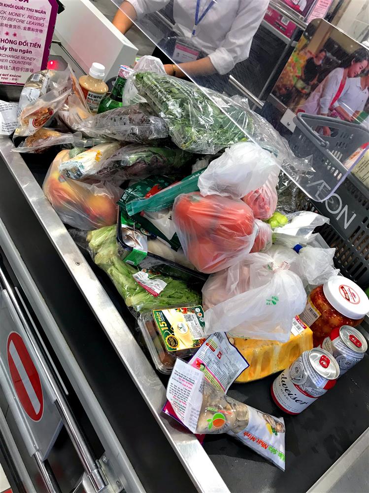 Càng tiêu càng ham, 9x ở Hà Nội vật vã trả nợ tín dụng và bài học về cách dùng để kiểm soát chi tiêu, làm chủ những chiếc thẻ-4