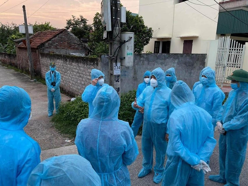 Hàng ngàn nhân viên y tế bỏ việc, thôi việc, Bộ Y tế đề nghị địa phương báo cáo tình hình-1