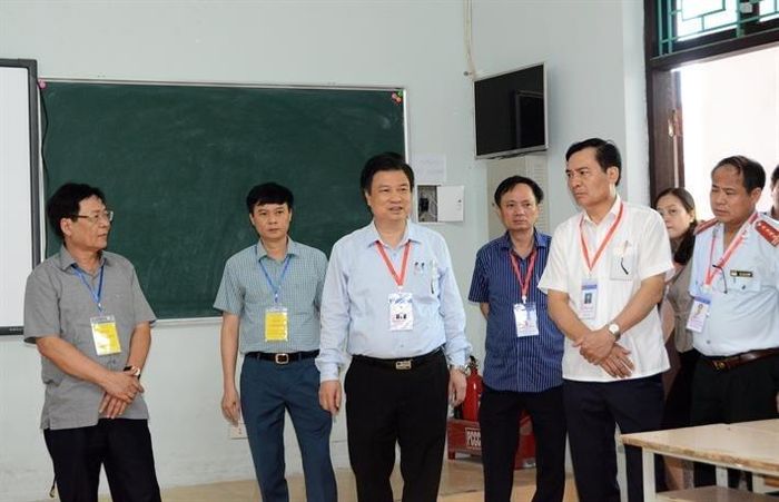 Gấp rút in sao đề thi tốt nghiệp THPT năm 2022-1