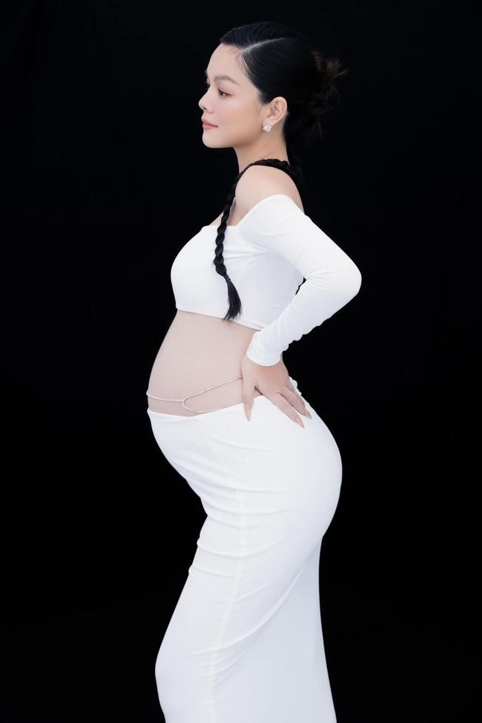 Phạm Quỳnh Anh lần đầu chia sẻ về người yêu biết tên nhưng chưa thấy mặt-5