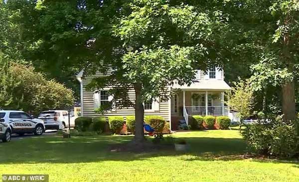 Mỹ: Bỏ quên con tử vong trong ô tô, cha tự tử theo-1