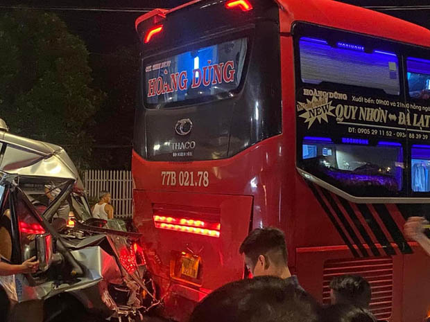 Ớn lạnh, 3 xe khách tông nhau trên Quốc lộ 1, đoạn qua Đồng Nai-2