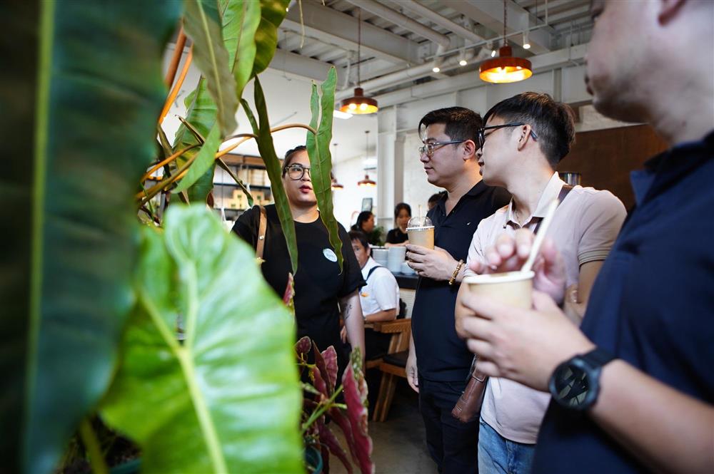 Choáng với thú chơi lá kiểng bạc tỷ của những dân chơi ở Hà Nội-6