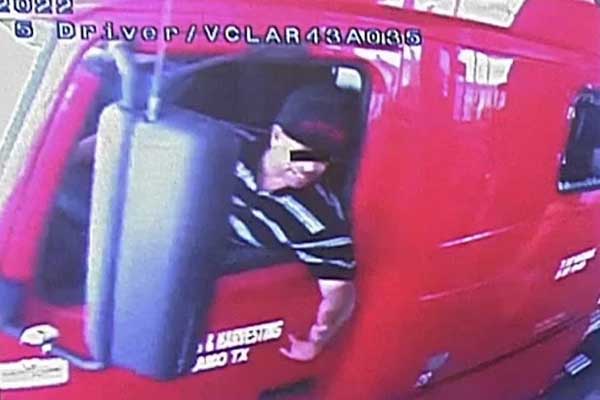 Số người tử vong trong xe tải tại Mỹ tăng lên 53, tài xế đóng giả nạn nhân trước khi bị bắt giữ-4