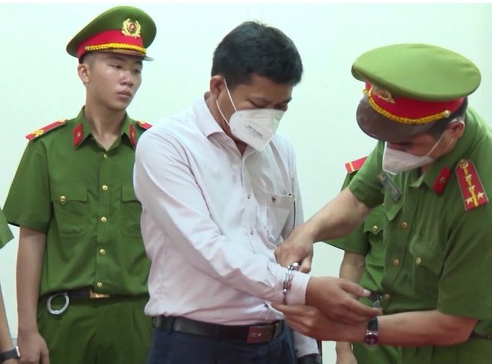 Bắt nguyên Giám đốc CDC Bình Phước cùng thuộc cấp-1