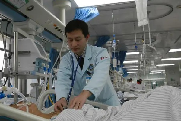 Gia đình 3 người bị viêm dạ dày ruột sau khi ăn dưa hấu để qua đêm, chuyên gia lưu ý 5 điểm khi ăn dưa hấu mùa hè để tránh trường hợp tương tự-1