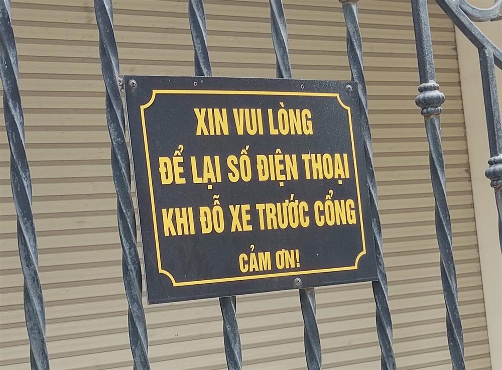 Ô tô đỗ chắn cửa, chủ nhà ‘cắn răng’ gọi taxi đi làm-2