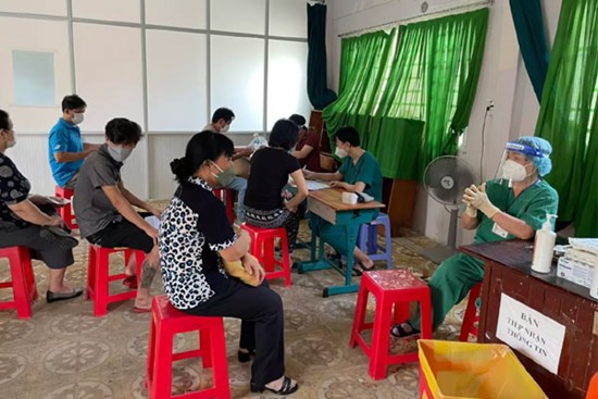 40.000 người hỗ trợ TP.HCM chống dịch Covid-19 chỉ có giấy khen, chưa có tiền thưởng