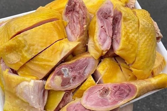 Gà ri ủ muối hoa tiêu giá chỉ 90 nghìn đồng/con, chị em thi nhau mua