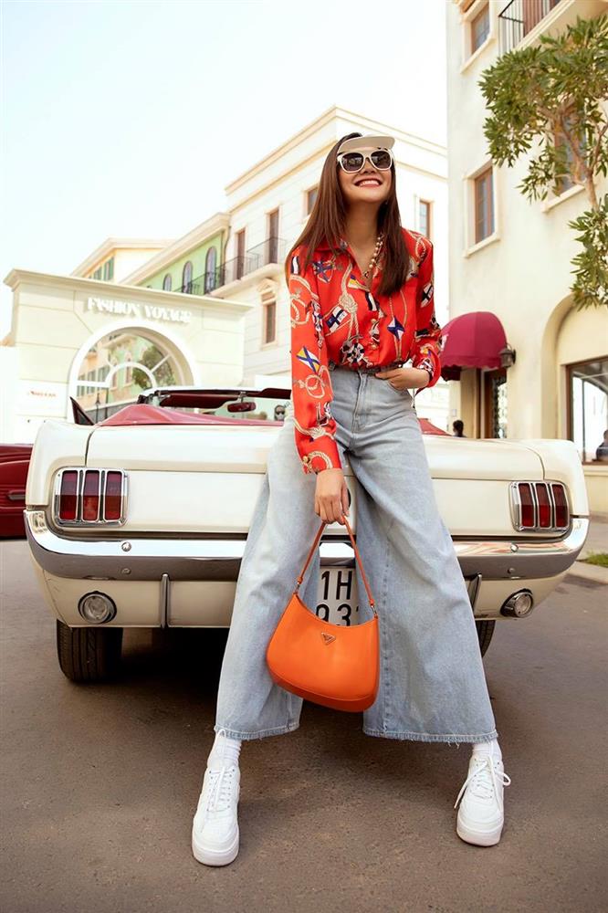 U40 Thanh Hằng có 12 cách mặc áo sơ mi đơn giản mà cực sang-8