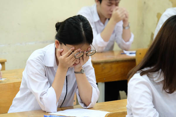 Nhiều địa phương hỗ trợ tiền, nhà ở cho thí sinh ở xa đi thi tốt nghiệp THPT-2