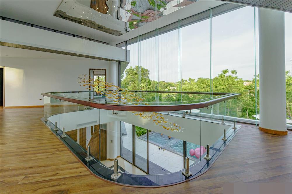 10 năm ngày cưới, chồng tặng vợ căn villa trên đồi-13