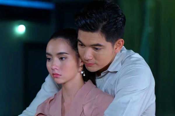 Cãi nhau xong chồng tức giận bỏ nhà đi, sáng sớm nghe thấy tiếng gõ cửa, tôi mở ra mà chết lặng-1