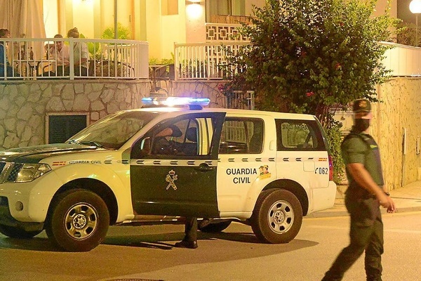 Bộ Ngoại giao: Hai người Việt bị bắt ở Mallorca với cáo buộc xâm hại tình dục-1