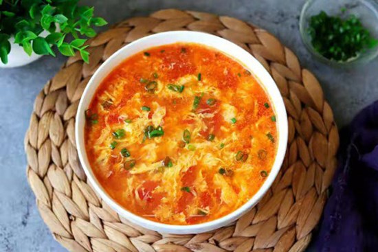 Biết được cách làm này, canh cà chua trứng sẽ thơm ngon đúng điệu