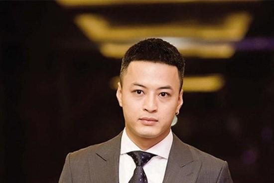 Giành nhau chỉnh sửa thông tin về diễn viên Hồng Đăng trên Wikipedia