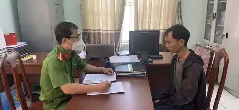 Ngỡ ngàng sự thật người nhờ công an giải cứu em gái trong quán karaoke ở Bình Dương-1