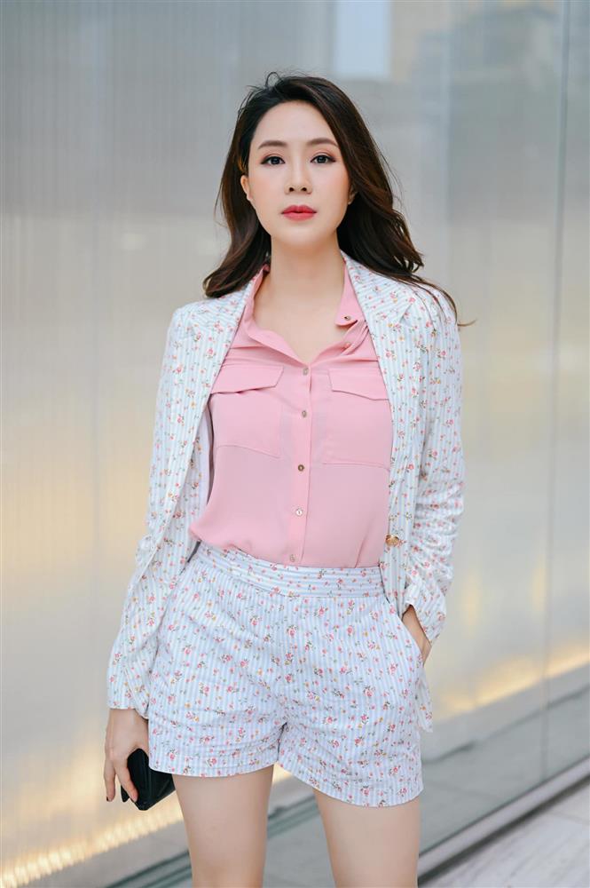 Diện đồ màu pastel dễ sến, nhưng Hồng Diễm lại mặc đẹp miễn chê-8