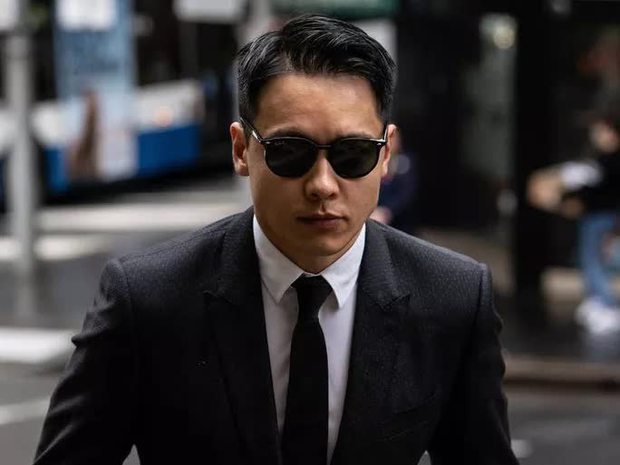 Nghệ sĩ thân bại danh liệt vì bê bối cưỡng dâm ở nước ngoài-1