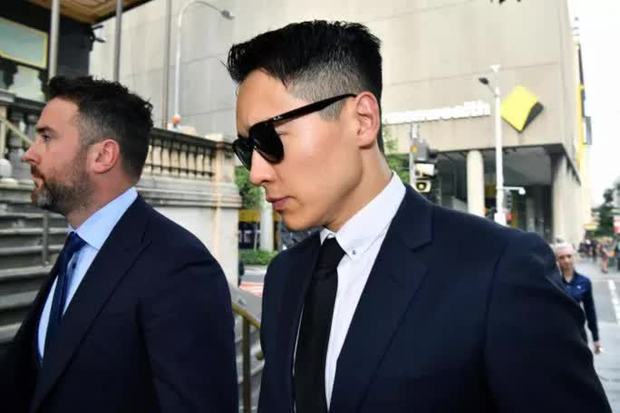 Nghệ sĩ thân bại danh liệt vì bê bối cưỡng dâm ở nước ngoài-2