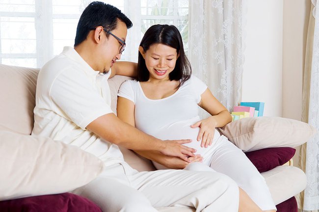 Phụ nữ mang thai có quan hệ tình dục được không? Nên kiêng gần gũi chồng vào những thời điểm nào?-1