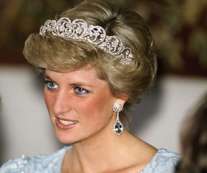 5 lần Công nương Diana bất chấp mà phá vỡ các quy tắc thời trang của hoàng gia-5