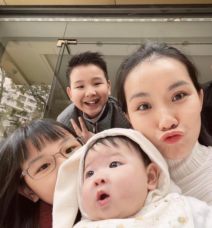 Cuộc sống kín tiếng của Hoa hậu Hoàn Vũ Việt Nam đầu tiên-7