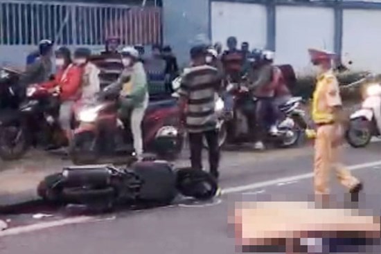 Nam thanh niên bị xe 16 chỗ tông tử vong trên quốc lộ 1