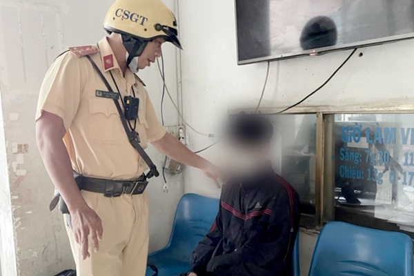 Chủ tịch tỉnh Hậu Giang chỉ đạo xử lý vụ clip liên quan 2 CSGT-2