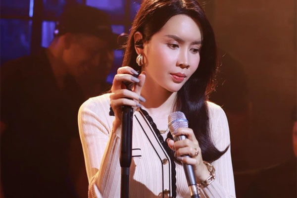 Lưu Hương Giang - mẹ 2 con dáng nuột, da đẹp nhờ thói quen ăn uống và dưỡng da cực quan trọng mỗi ngày-9