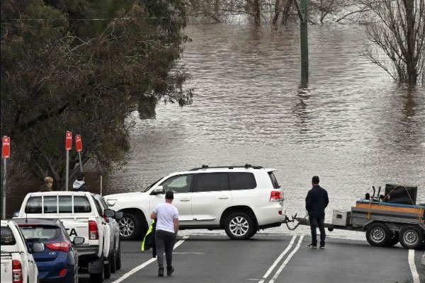 Hàng nghìn dân được lệnh sơ tán ngay ở Sydney-1