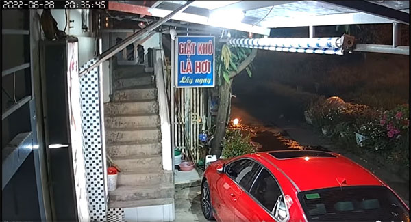 Đi gọi mẹ về ăn cơm, bé trai 7 tuổi bị tông tử vong, gia đình truy tìm người gây tai nạn-2