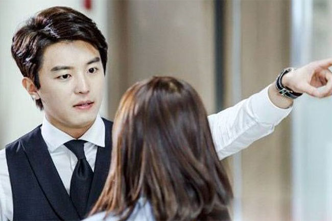 Em gái ly dị về sống trong nhà tôi, một hôm đi taxi về, tôi ngay lập tức đuổi em khỏi nhà-1