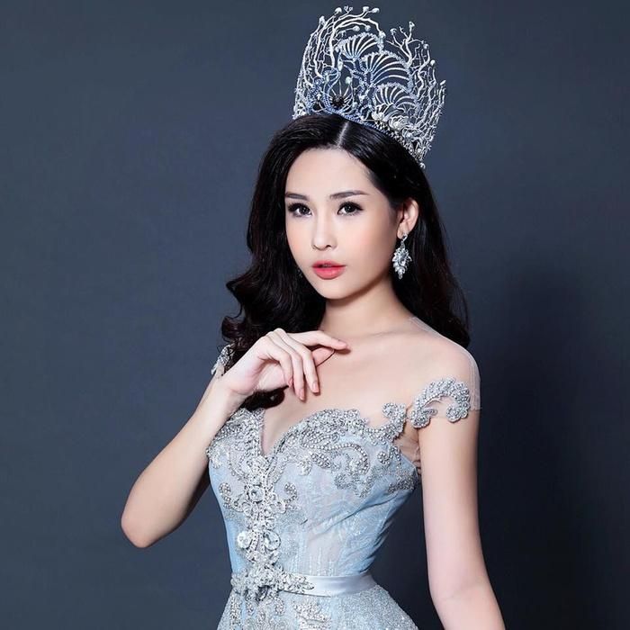 Hoa hậu Lê Âu Ngân Anh xác nhận lên xe hoa sau khi lộ ảnh xuất hiện bên chồng sắp cưới-1