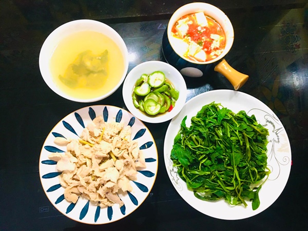 Mẹ đảm bận rộn vẫn cơm ngon canh ngọt mỗi ngày cho 2 con, chỉ dành 30 phút mà thực đơn đa dạng, hấp dẫn-12