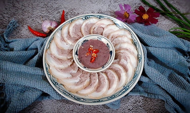 Luộc thịt lợn đừng chỉ cho muối, thêm thứ này thịt trắng thơm, không hôi-3