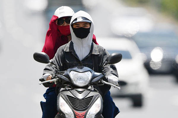 Hàng loạt nhân viên y tế nghỉ việc: Chúng tôi không thể cống hiến với cái bụng rỗng-3