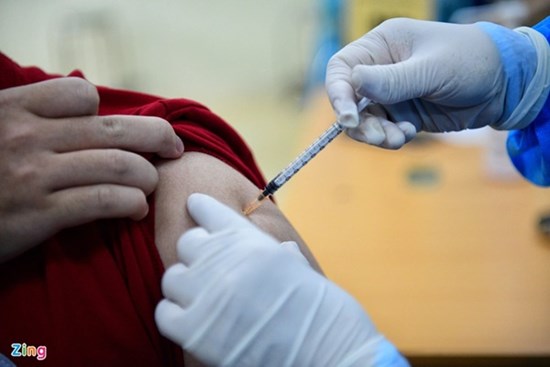 BA.5 xuất hiện, số ca mắc Covid-19 diễn biến nặng tăng nhẹ